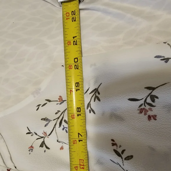 Reitmans Signature Womens Floral Sleeveless Blouse Top Cap Sleeve SZ L - Picture 6 of 10